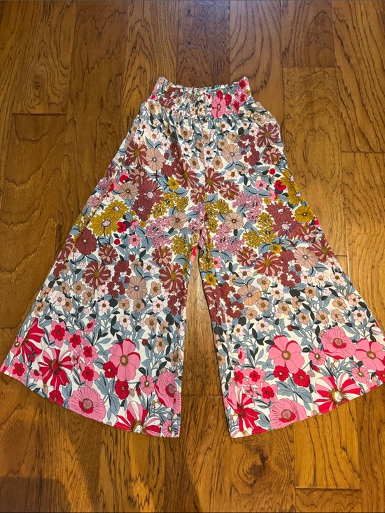 Gigio Pants - Cute and fun sz. Small palazzo pants!
